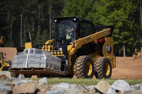 case vs caterpillar skid steer|cat 305 skid steer reviews.